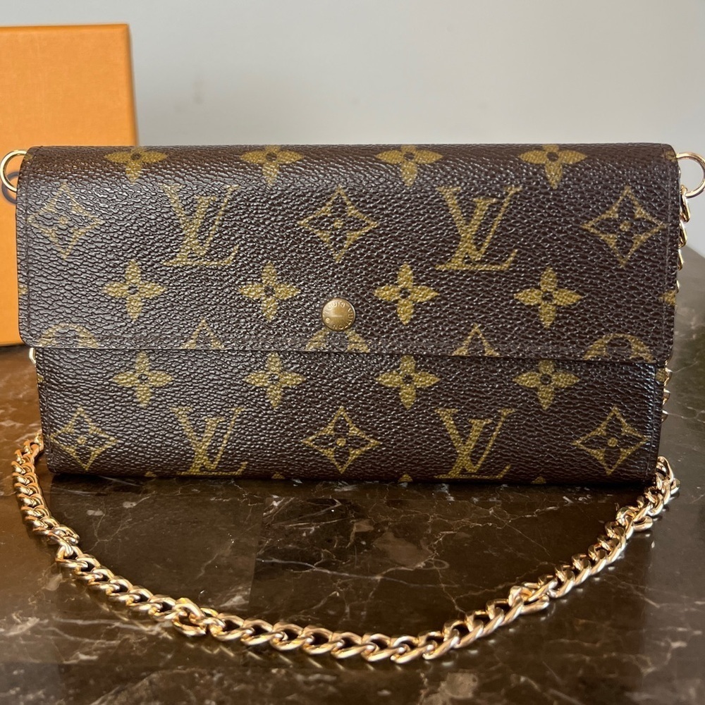 Louis Vuitton Monogram Sarah Wallet